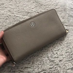Tory Burch Clutch